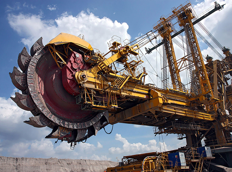 <span style="margin-left:20px;">Mining & Minerals</spna>